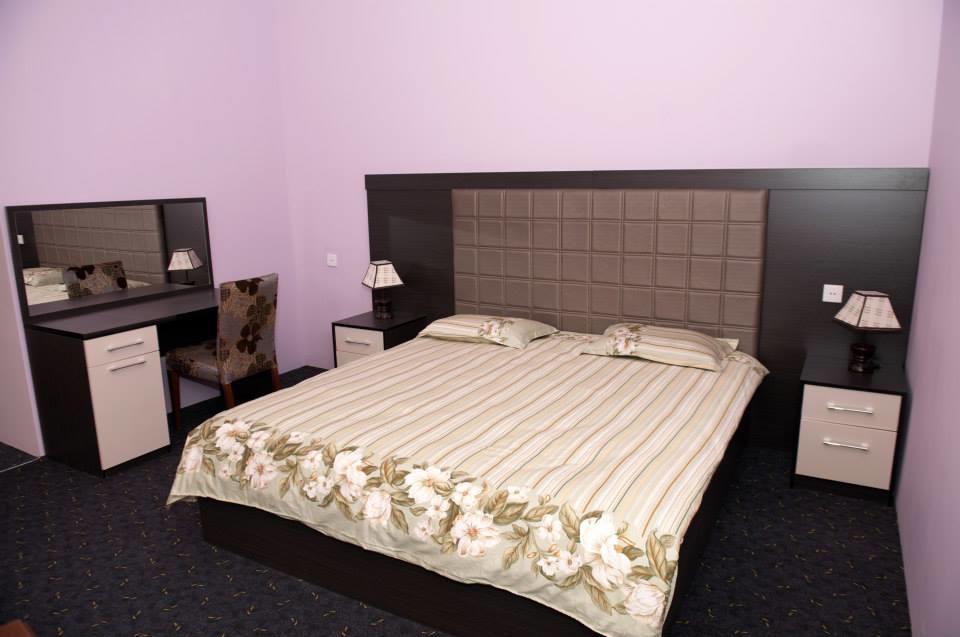 Deniz Guest House Набран Екстериор снимка