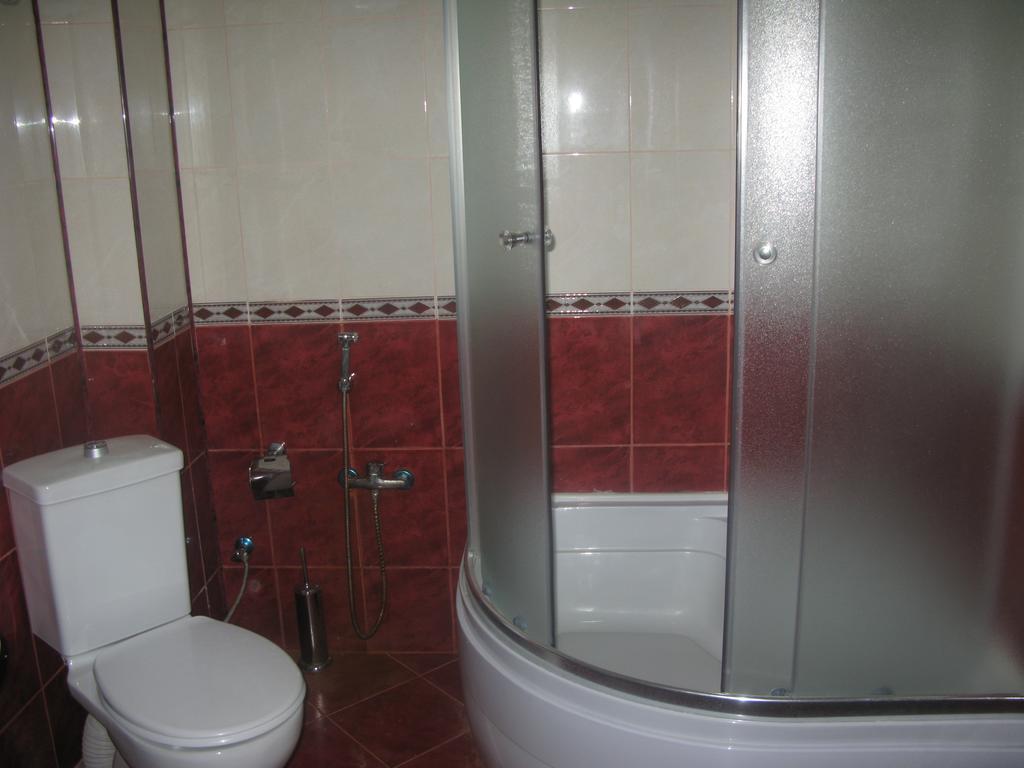 Deniz Guest House Набран Екстериор снимка