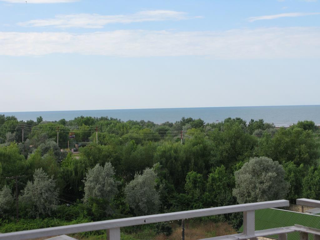 Deniz Guest House Набран Екстериор снимка