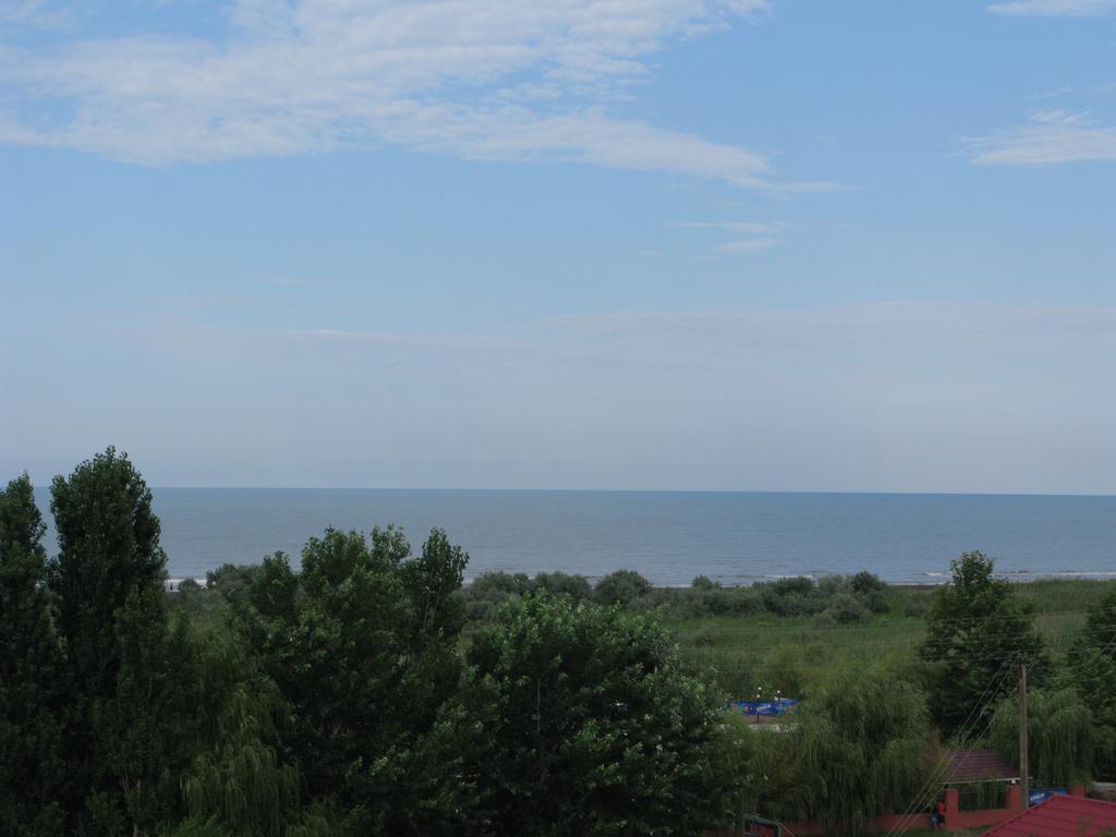 Deniz Guest House Набран Екстериор снимка