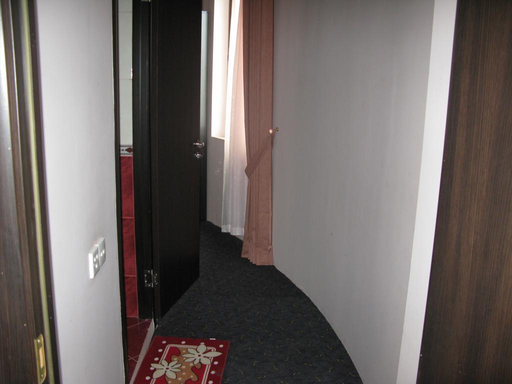 Deniz Guest House Набран Екстериор снимка