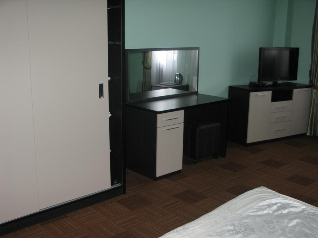 Deniz Guest House Набран Екстериор снимка